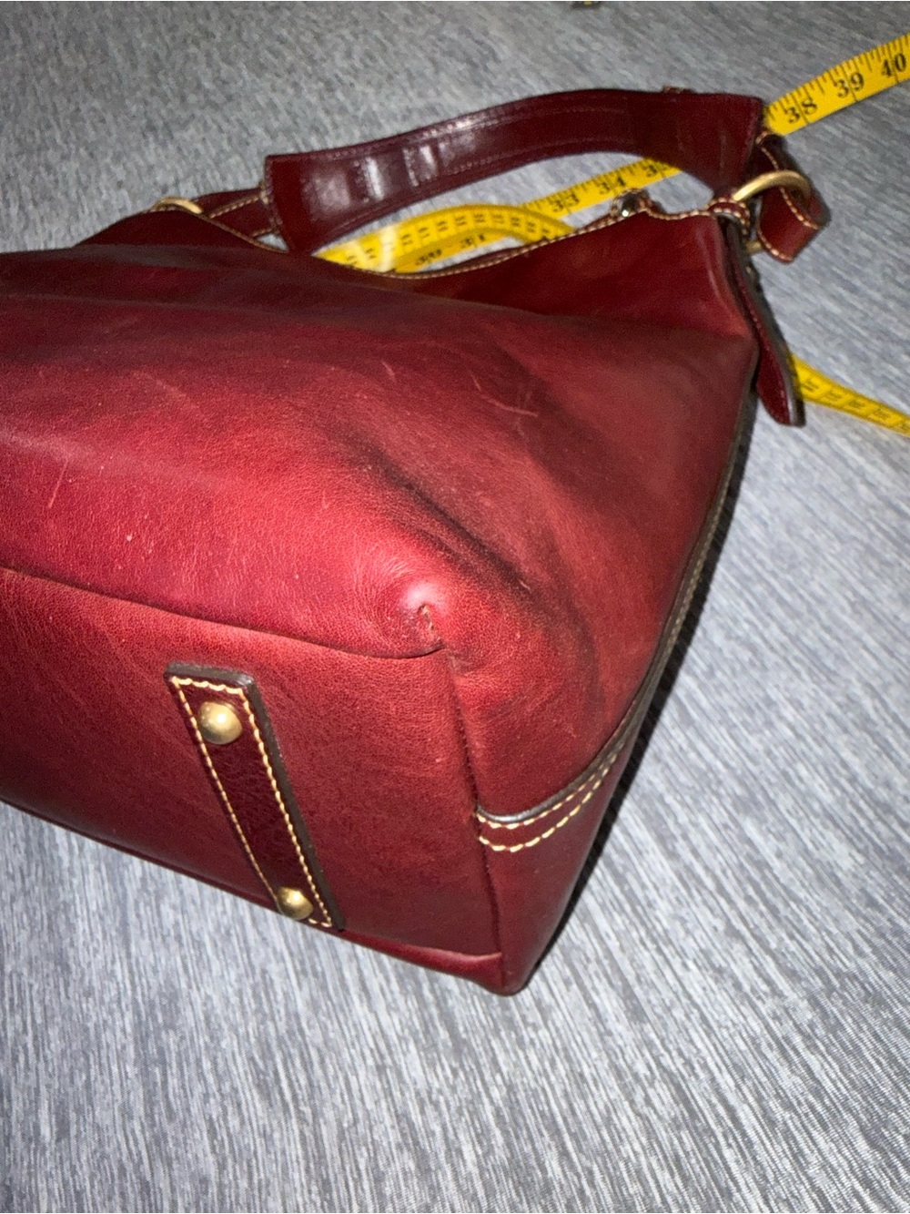 Dooney & Bourke Kingston Shoulder bag in Bordeaux Florentine leather - Picture 14 of 15
